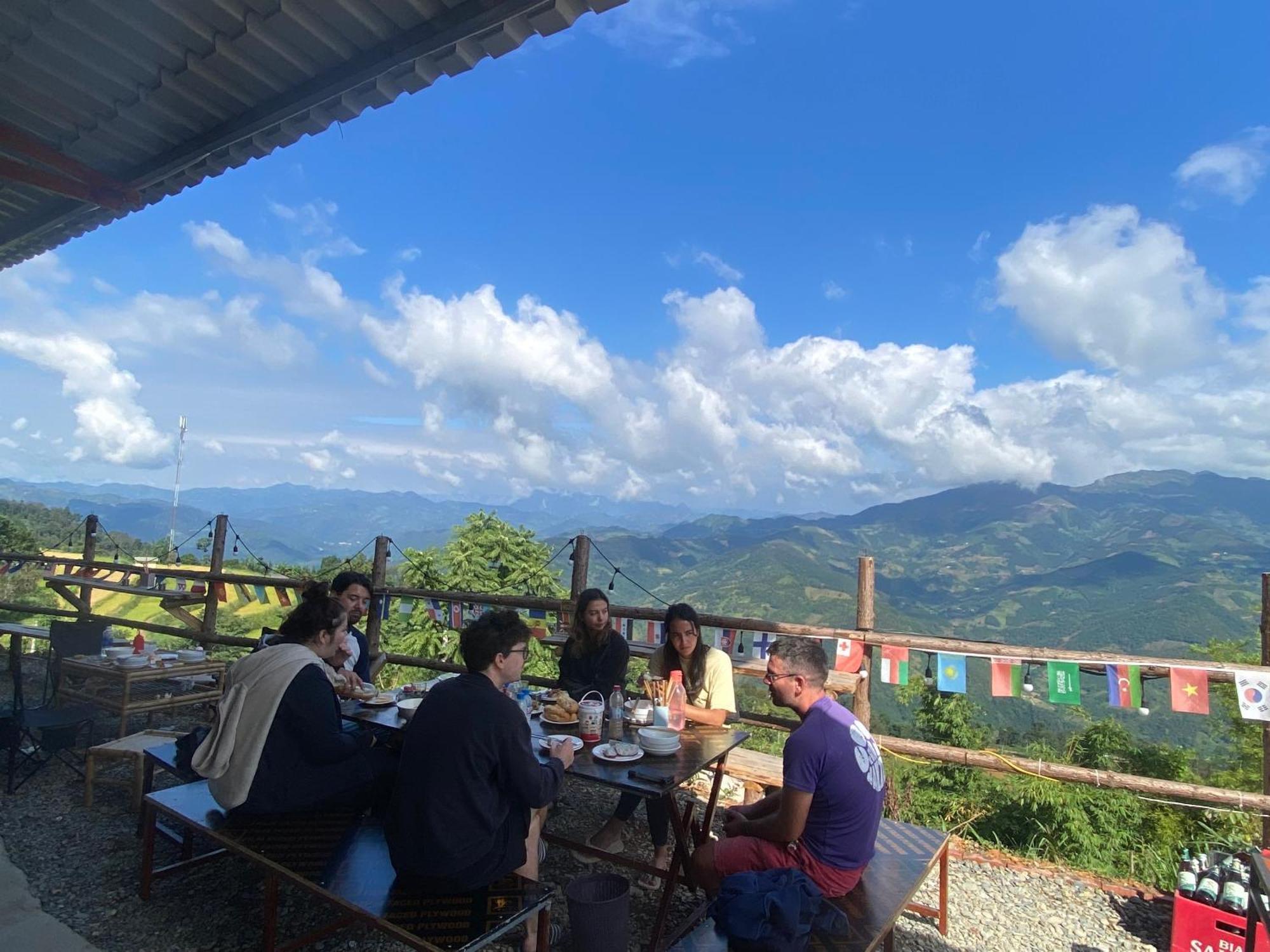 Bao Lac Homestay Hostel & Coffee Exterior photo
