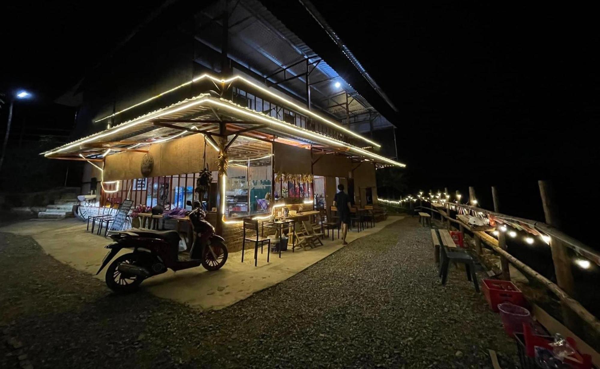 Bao Lac Homestay Hostel & Coffee Exterior photo
